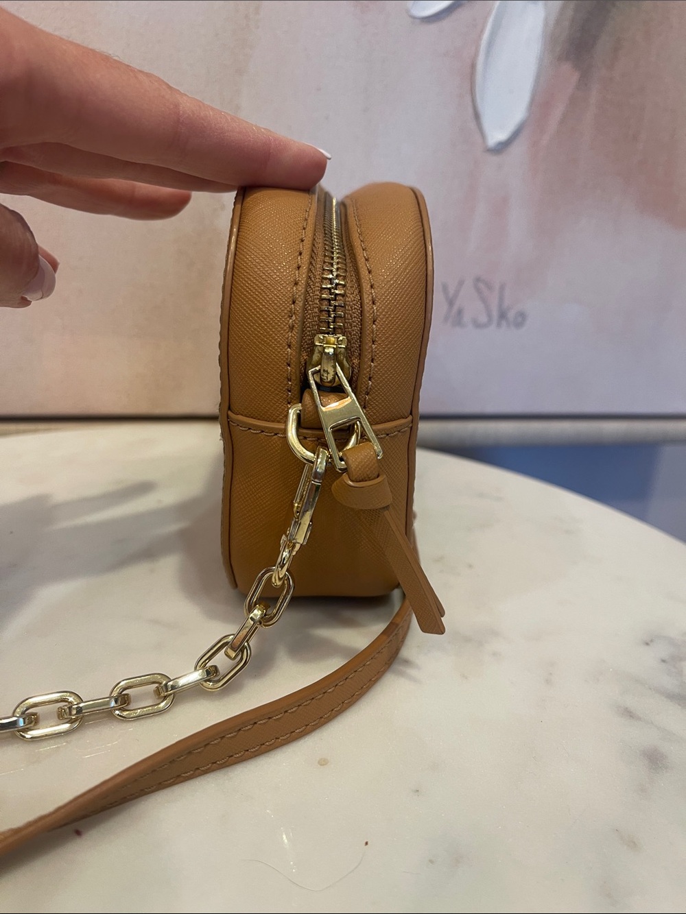 Gorgeous Tory Burch Emerson Crossbody in Tan - Picture 3 of 7